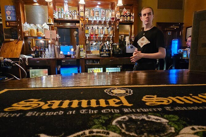 London Historical Pub Tour with Pilgrims and Pirates - Key Points