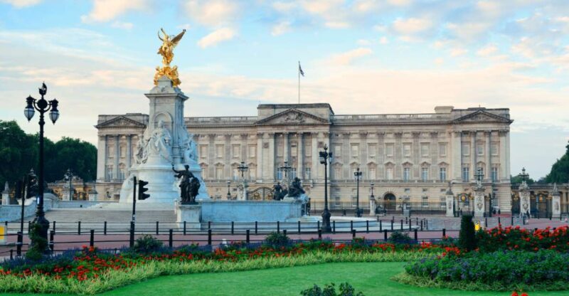 London: Historical Walking Tour in Westminster with an APP - FAQ