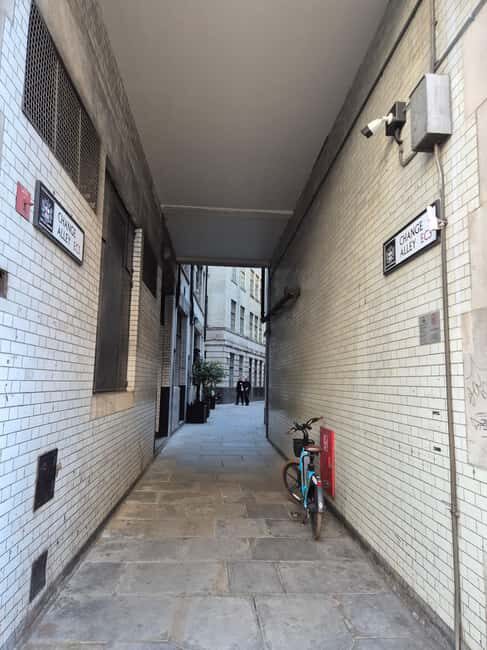 London: History of Money & Power Walking Tour - The Sum Up