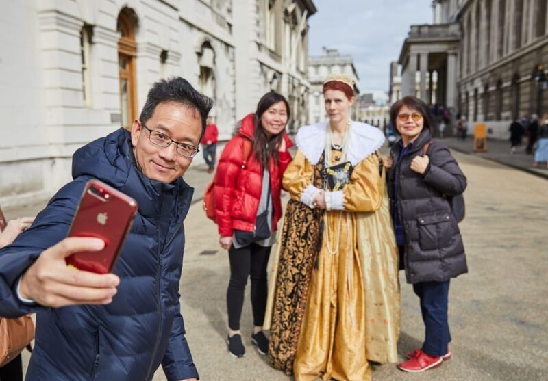 London: Hop-On Hop-Off 1 Day River Pass + Painted Hall - Navigating the Thames: Stops and Routes