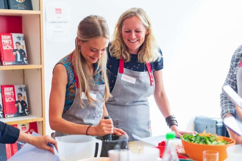 London: Intro to Thai Cooking Class with Wine - The Details of the Class