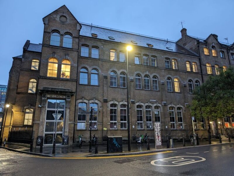 London: Jack the Ripper Tour in Spanish - Unpacking the Highlights