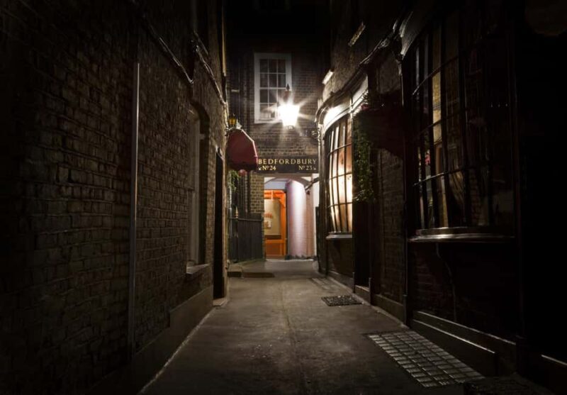 London: Jack the Ripper Walking Tour - The Experience in Detail