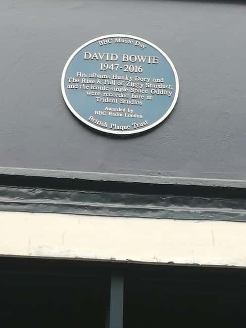 London: 'London Rocks!' Private Music Walking Tour in Soho - The Price and Value