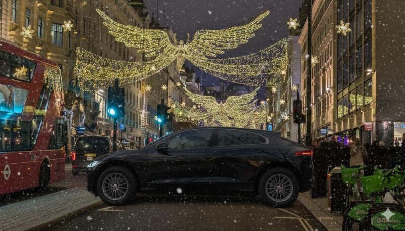 London: Luxury Electric Car Private Christmas Lights Tour - Introduction