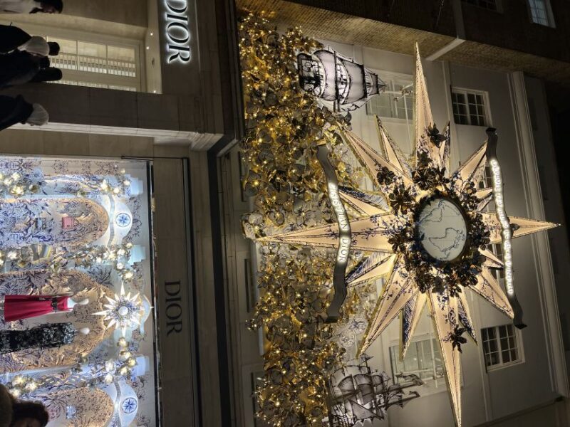 London: Magical Christmas Walking Tour - What the Reviews Say