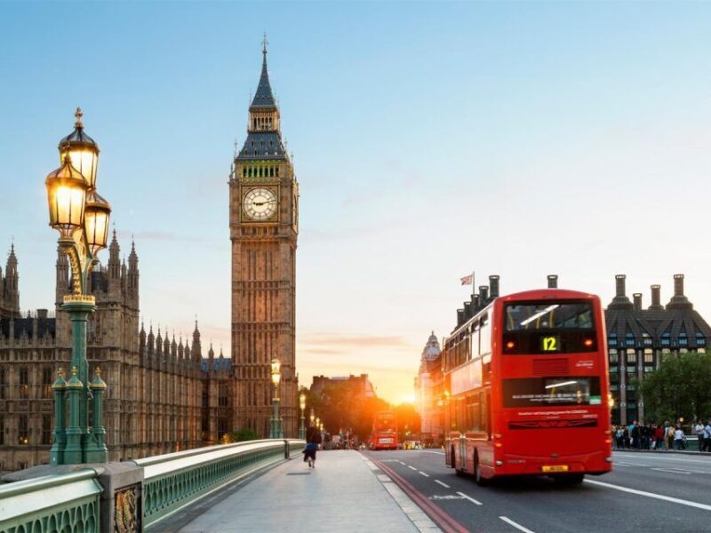 London: Palaces and Parliament Walking Tour - What You Can Expect on the Tour