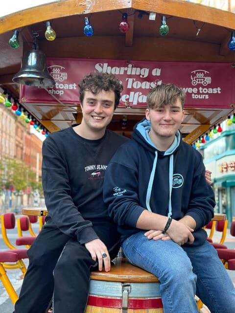 London: Piccadilly and Soho Beer Bike Tour - Key Points