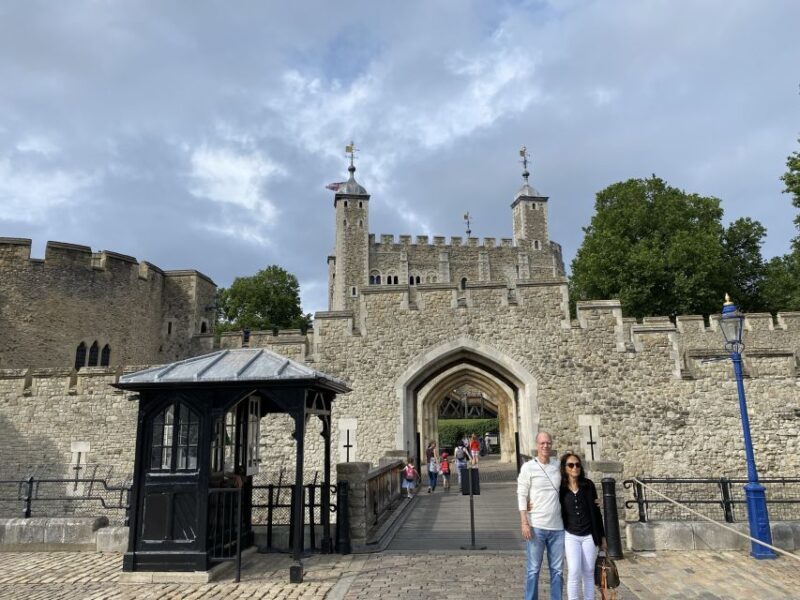 London: Private 6 Hour Walking and Driving London Tour - The Value Question