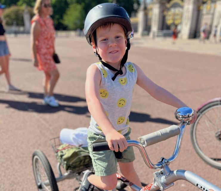 London: Private Family Guided Bike Tour with Childseats - Key Points