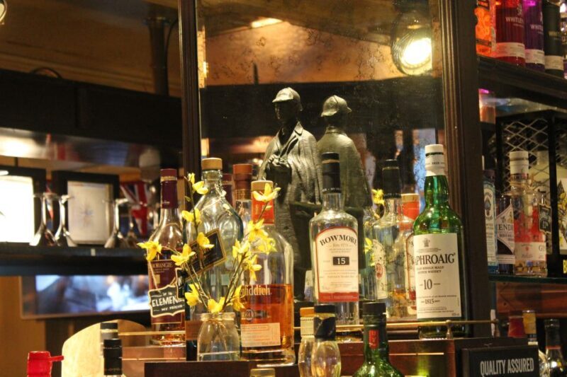 London: Private Pub Tour - A Deep Dive into the London Private Pub Tour