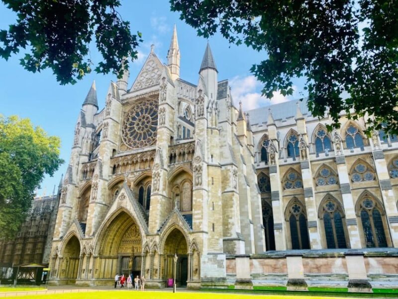 London: Private Royal Walking Tour with a Local Guide - An In-Depth Look at the Tour Experience