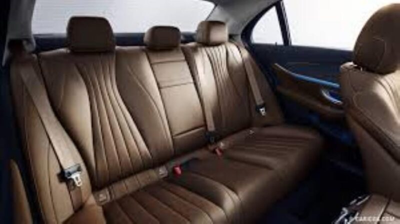 London: Private Tour of Bath with Guide and Transfer - How This Tour Fits Different Travelers