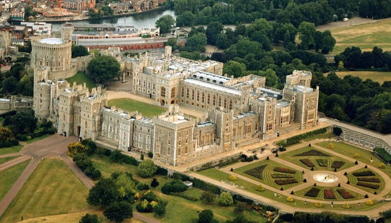 London: Private Tour of Stonehenge, Windsor Castle, and Bath - FAQ