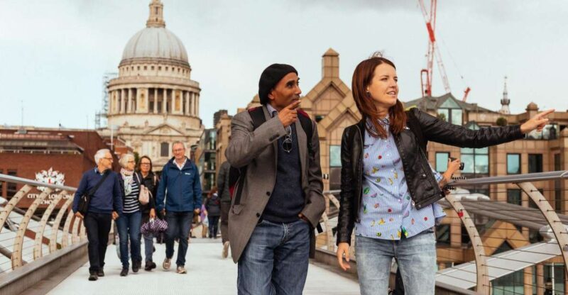 London: Private Tour with Locals Highlights & Hidden Gems - In-Depth Look at the Experience