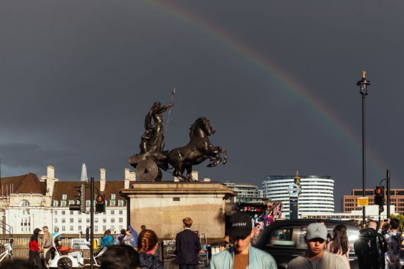 London: Private Tour with Locals Highlights & Hidden Gems - Frequently Asked Questions