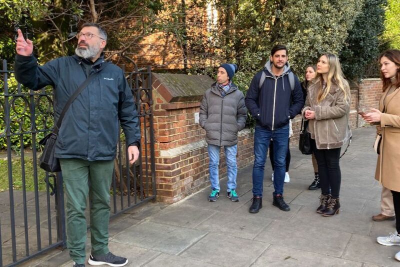 London: "Queen" Highlights Walking Tour - A Deep Dive into the Queen Highlights Walking Tour