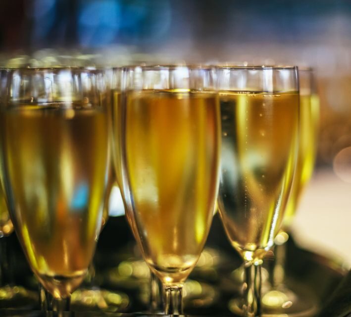 London: River Thames Dinner Cruise - FAQ