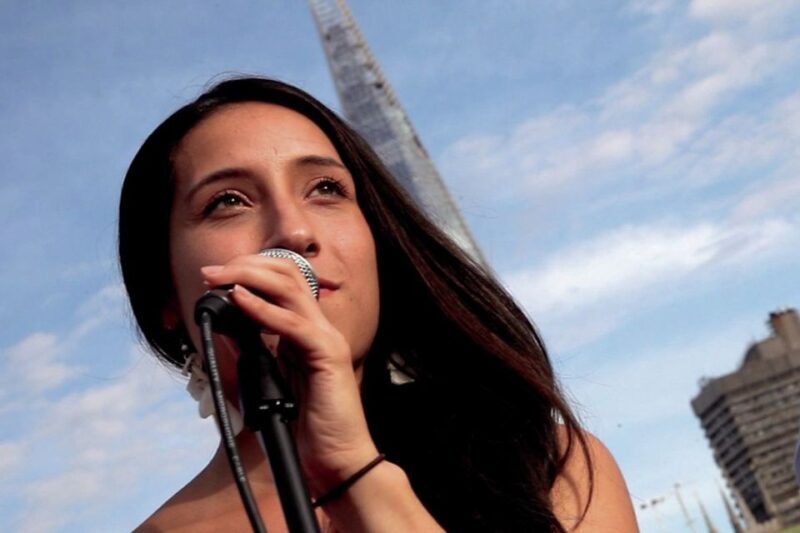 London: River Thames Evening Cruise with Bubbly and Canapés - Introduction