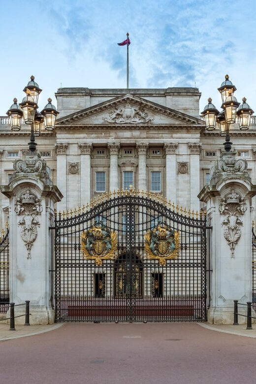 London: Royal Tour w/ timed entry to Buckingham Palace Entry - Key Points
