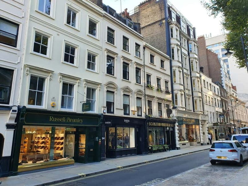 London Royal Walking Tour - A Closer Look at the London Royal Walking Tour