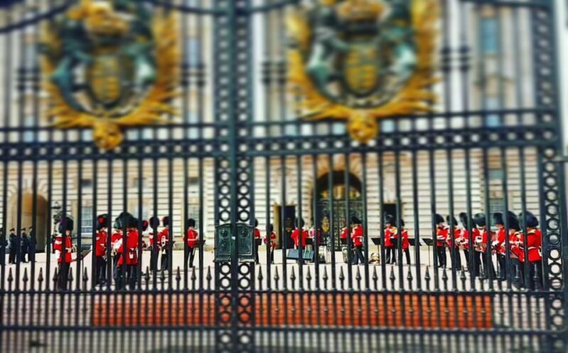 London: Royalty Walking Tour with Changing of The Guard - What’s Included and What’s Not