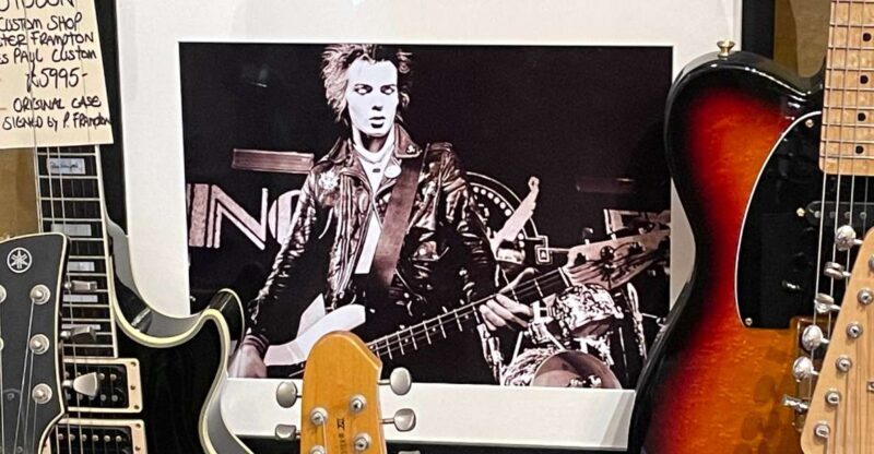 London: Sex Pistols and Punk Music Walking Tour - Key Points