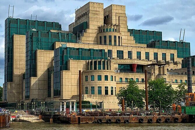 London Spy Experience with Tour Vesper Martini and Dinner - Practical Tips for Booking & Enjoyment