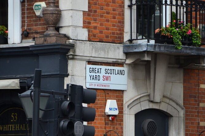 London Spy Experience with Tour Vesper Martini and Dinner - FAQs