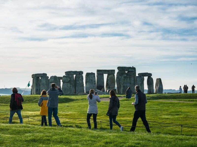 London: Stonehenge and Bath Day Trip with Roman Baths - The Transportation and Guide Experience