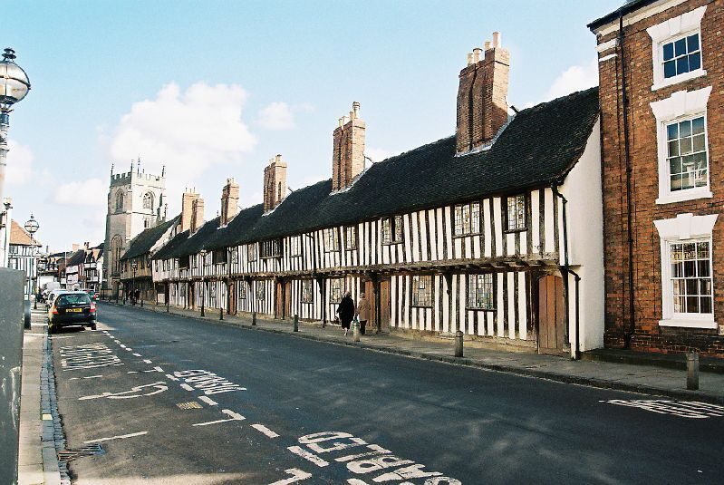London: Stonehenge, Stratford-Upon-Avon, and Bath Day Trip - Transportation and Group Size