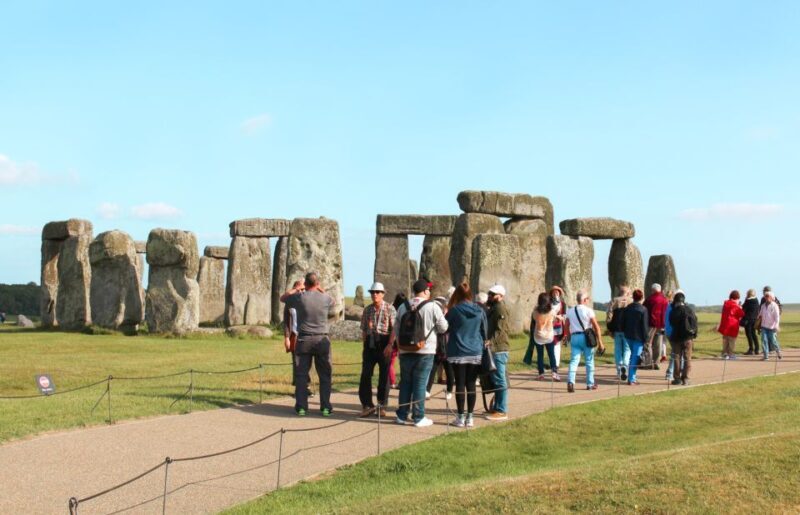 London: Stonehenge, Windsor, and Bath Day Trip by Bus - What to Expect from the Tour