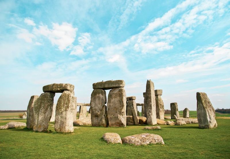 London: Stonehenge, Windsor, and Bath Day Trip by Bus - Bath’s Highlights: Abbey, Bridge Views, and a UNESCO Stroll Feel