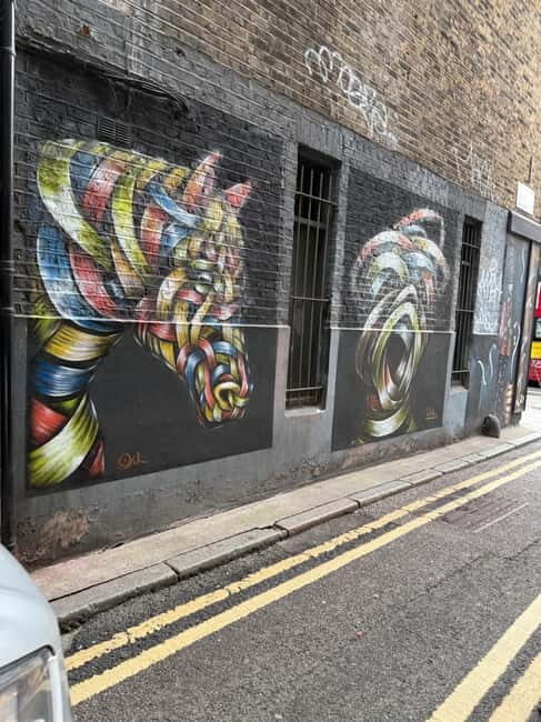 London: Street Art Tour, Shoreditch - The Artistic and Cultural Significance of Shoreditch Murals