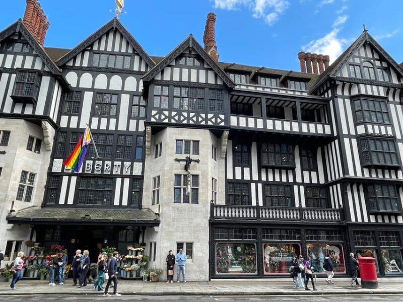 London: Taylor Swift London Boy Walking Tour - An Honest Look at the Tour