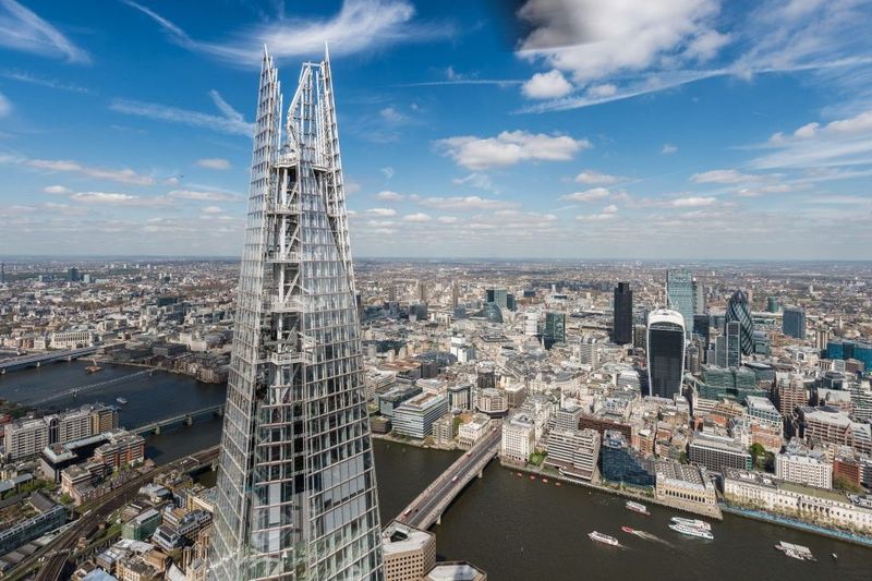 London: The View from The Shard - Champagne Bar Time: Turning Views Into a Proper Moment