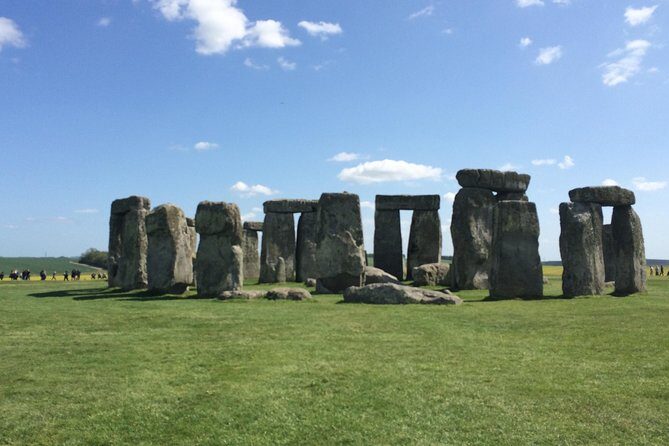 London to Southampton Cruise Port Including Stonehenge - A Closer Look at the Tour Experience