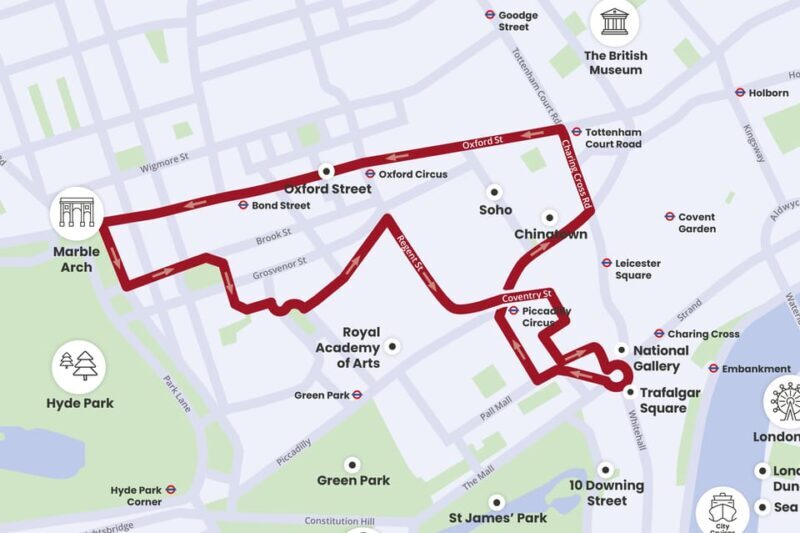 London: Tootbus Christmas Lights Tour incl walking tours - FAQs