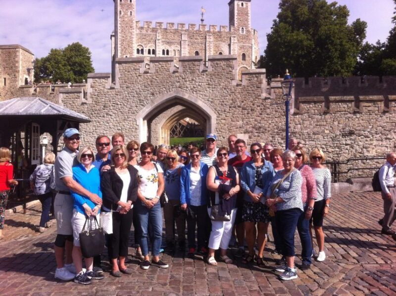 London: Tower of London and Crown Jewels Easy Access Tour - The Experience Breakdown