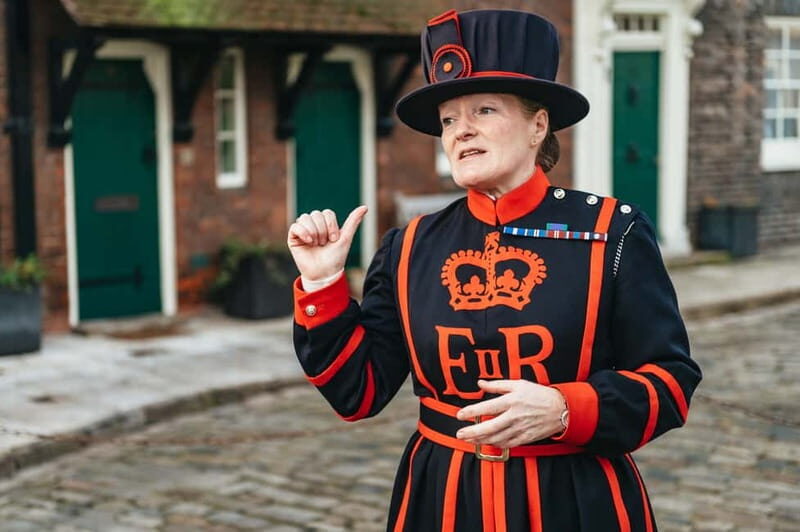 London: Tower of London, Crown Jewels & Beefeater Audience - What to Expect from the Tour
