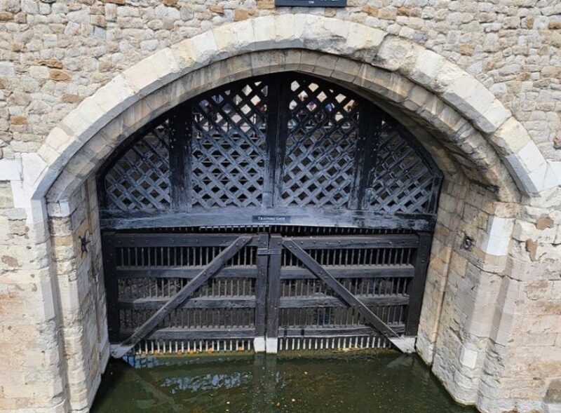 London: Tower of London Guided Tour with Boat Ride - Is This Tour Right for You?