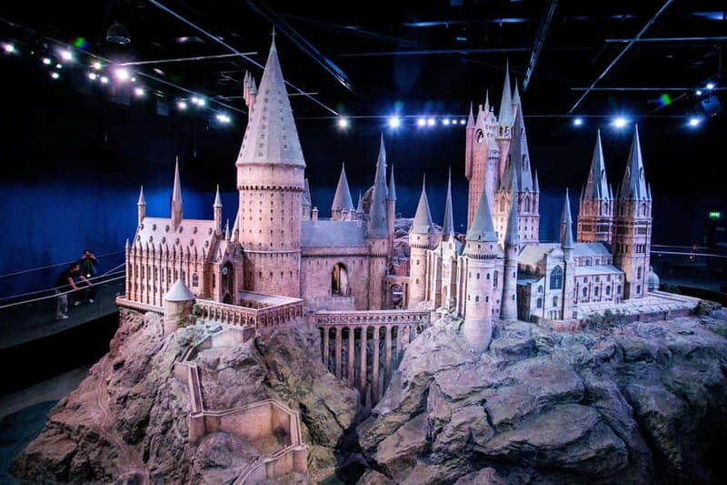 London: Warner Bros. Studio Harry Potter Tour & Branded Bus - Getting to the Tour: What to Expect