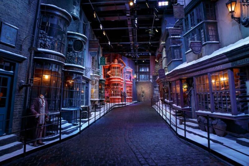 London: Warner Bros. Studio Harry Potter Tour with Transfers - Key Points