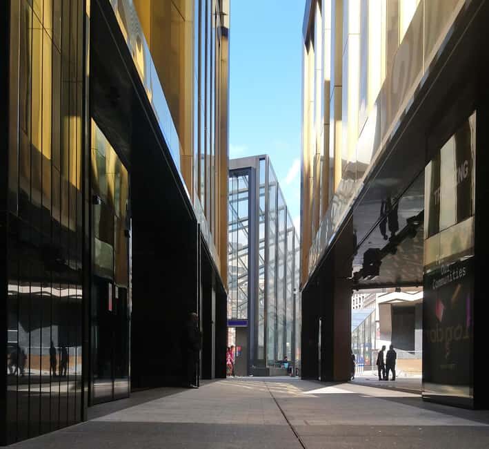 London: West End Photography Walking Tour with Guide - Why You Might Love This Tour