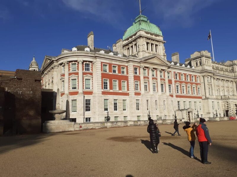 London: Westminster, Parliament and Palaces Tour - What It Feels Like in Practice