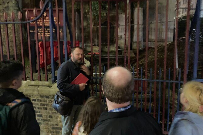 London's Ghosts & Gruesome Past Nighttime Walking Tour - What to Expect from the Tour