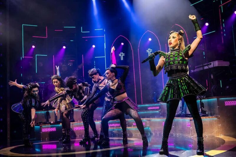 London's West End: Ticket to SIX the Musical - The Sum Up