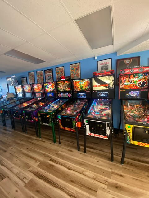 Long Beach: Pinball Arcade 40 Pinball Machines on Freeplay - The Downsides