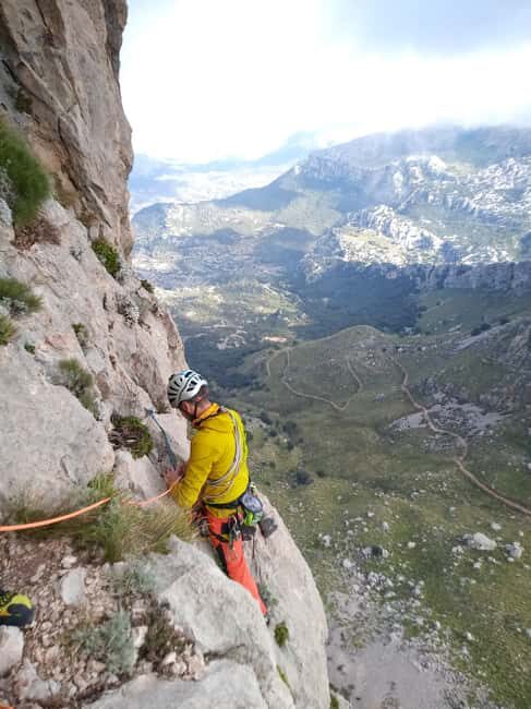 Long route climbing on the Peñon de Ifach - Key Points
