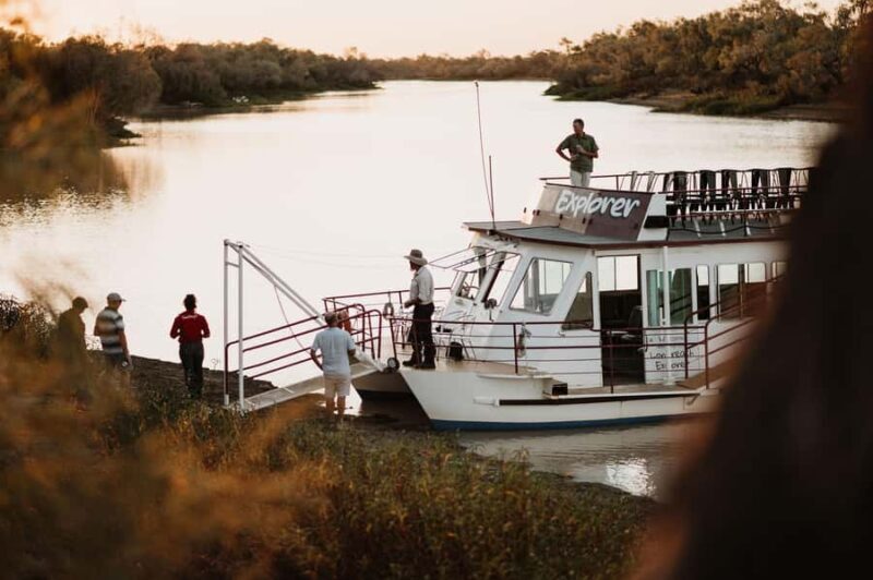 Longreach: Drover's Sunset Cruise & Outback Dinner & Show - An Enjoyable, Relaxed Outback Evening
